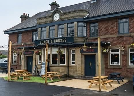 Christmas Wreath Workshop - Coach & Horses, Wideopen - Wednesday 3rd December 2025 7pm - 9.30pm